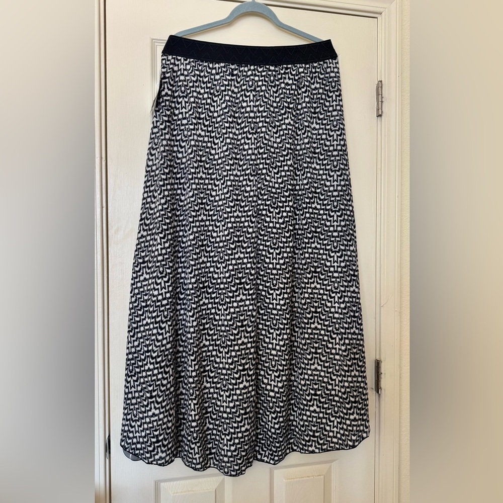 Lularoe Lucy Black and White Geometric Maxi Skirt